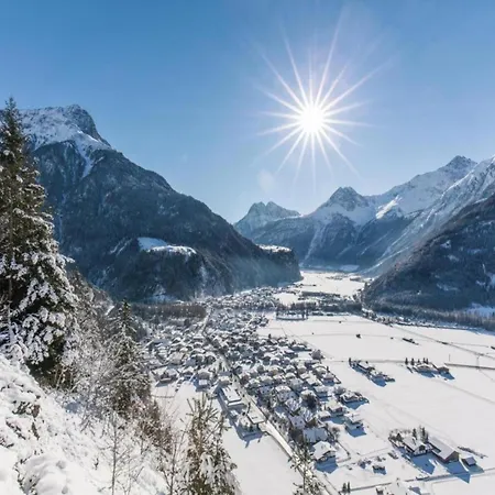 Апартаменты Scenic In Location *